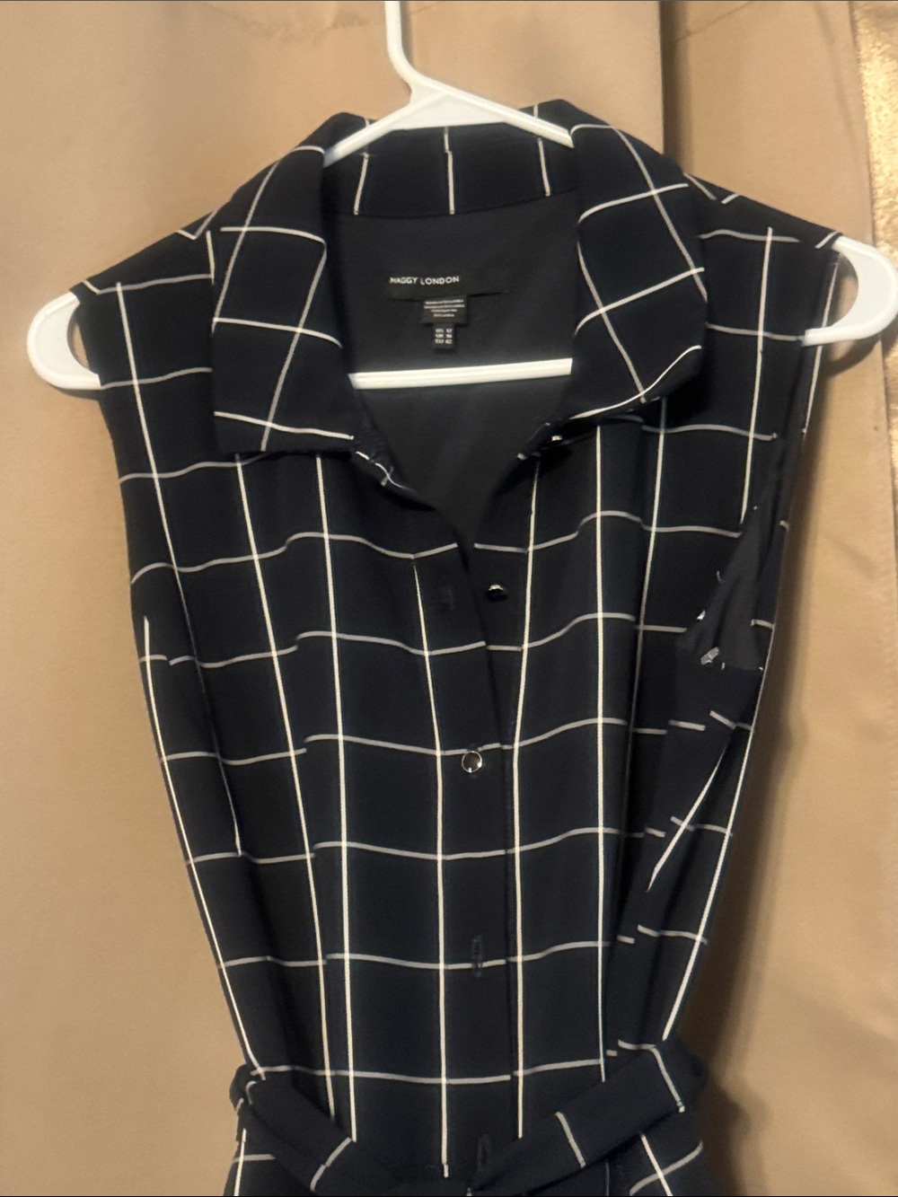 Maggy London Navy Blue and White Windowpane Sleeveless Maxi Shirtdress - Picture 7 of 10
